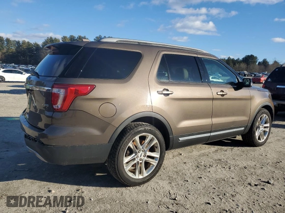 2016 Ford Explorer XLT with VIN 1FM5K8D86GGB76918, listed as a Copart auction lot 41368975 with 115,614 mi miles and Salvage Title. Bid and sale history available at carsss.com. Image 3.