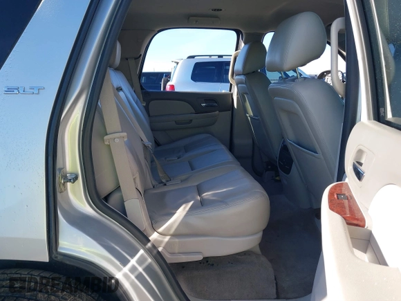2013 GMC Yukon SLT with VIN 1GKS1CE04DR180881, listed as a IAAI auction lot 41647032 with 187,228 mi miles. Bid and sale history available at carsss.com. Image 8.