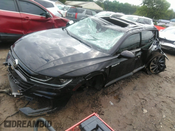 2019 Volkswagen Arteon SEL R-Line z VIN WVWSR7AN5KE006772, wystawiony jako IAAI lot #42353502 z przebiegiem Nie podano mil oraz . Historia ofert i sprzedaży dostępna na DreamBid. Obrazek 16.
