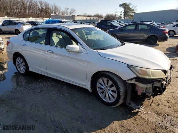 2014 Honda Accord Sedan EX-L with VIN 1HGCR3F82EA022537, listed as a Copart auction lot 44078435 with NaN miles and Salvage Title. Bid and sale history available at carsss.com. Image 4.