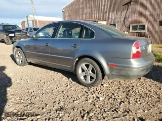 2004 Volkswagen Passat Sedan GLX with VIN WVWTH63B04P149544, listed as a Copart auction lot 78011744 with 182,040 mi miles and Clean Title. Bid and sale history available at carsss.com. Image 2.