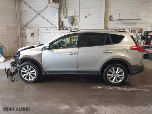 2015 Toyota RAV4 Limited with VIN JTMDFREV9FJ039553, listed as a IAAI auction lot 41975600 with 118,859 mi miles. Bid and sale history available at carsss.com. Image 13.