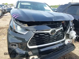 2021 Toyota Highlander L z VIN 5TDCZRAH6MS033499, wystawiony jako IAAI lot #42202787 z przebiegiem 93 438 mil mil oraz . Historia ofert i sprzedaży dostępna na DreamBid. Obrazek 6.