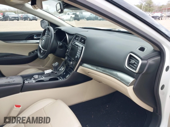 2021 Nissan Maxima SV with VIN 1N4AA6CV1MC504255, listed as a IAAI auction lot 41728763 with 112,524 mi miles and . Bid and sale history available at DreamBid. Image 5.