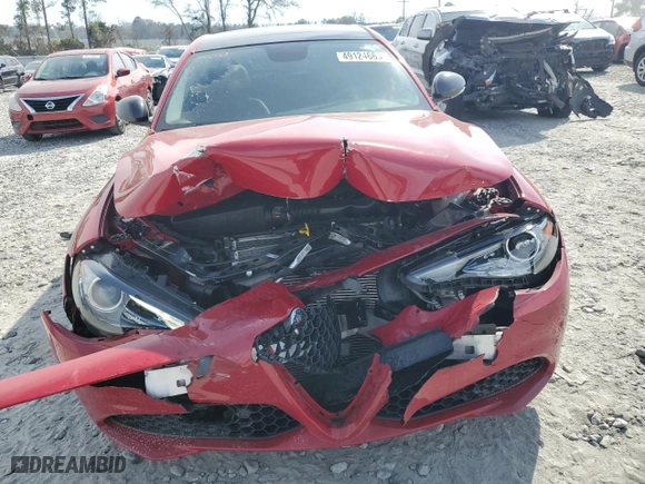 2019 Alfa Romeo Giulia Ti with VIN ZARFAMBN8K7622840, listed as a Copart auction lot 49124665 with 42,600 mi miles and Salvage Title. Bid and sale history available at carsss.com. Image 5.