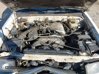 2001 Toyota 4Runner SR5 z VIN JT3HN86R019052948, wystawiony jako IAAI lot #41883692 z przebiegiem 379 077 mil mil oraz . Historia ofert i sprzedaży dostępna na DreamBid. Obrazek 10.