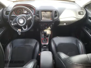 2019 Jeep Compass Trailhawk z VIN 3C4NJDDBXKT671560, wystawiony jako Copart lot #86878594 z przebiegiem 111 576 mil mil oraz Szkoda całkowita • Salvage title. Historia ofert i sprzedaży dostępna na DreamBid. Obrazek 8.