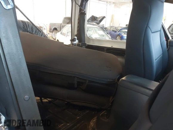 2004 Jeep Wrangler X с VIN 1J4FA39SX4P736383, выставлен на аукционе IAAI как лот 42449415 с пробегом 192 519 миль миль и . История ставок и продаж доступна на DreamBid. Изображение 8.