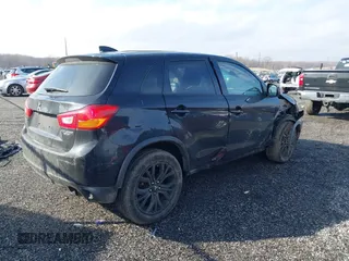 2017 Mitsubishi Outlander ES z VIN JA4AP3AU1HZ052631, wystawiony jako IAAI lot #41582071 z przebiegiem 163 112 mil mil oraz . Historia ofert i sprzedaży dostępna na DreamBid. Obrazek 4.