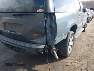 2008 GMC Yukon XL Commercial with VIN 1GKFK16388J186702, listed as a IAAI auction lot 41917631 with 193,305 mi miles. Bid and sale history available at carsss.com. Image 6.