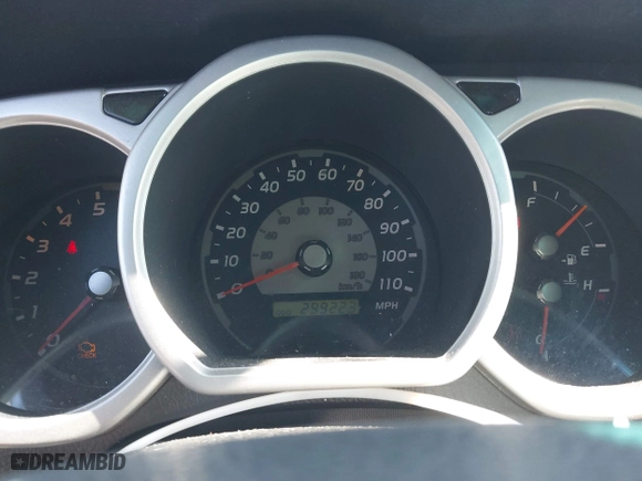 2005 Toyota 4Runner SR5 with VIN JTEZU14R350062795, listed as a IAAI auction lot 41651755 with 299,223 mi miles. Bid and sale history available at carsss.com. Image 7.