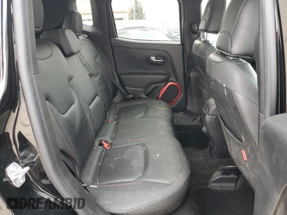 2019 Jeep Renegade Trailhawk z VIN ZACNJBC15KPJ87863, wystawiony jako Copart lot #47967385 z przebiegiem 98 467 mil mil oraz Szkoda całkowita • Salvage title. Historia ofert i sprzedaży dostępna na DreamBid. Obrazek 10.