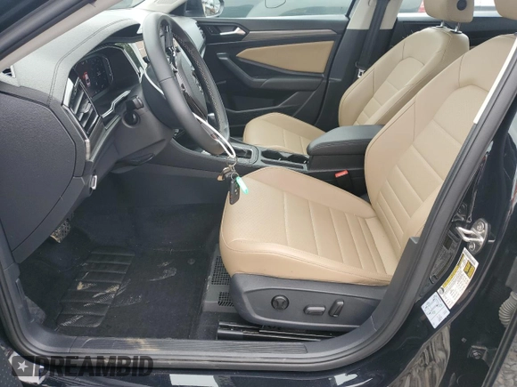2021 Volkswagen Jetta SEL z VIN 3VWE57BU5MM013374, wystawiony jako Copart lot #58579395 z przebiegiem 50 968 mil mil oraz Czysty tytuł • Clean title. Historia ofert i sprzedaży dostępna na DreamBid. Obrazek 7.