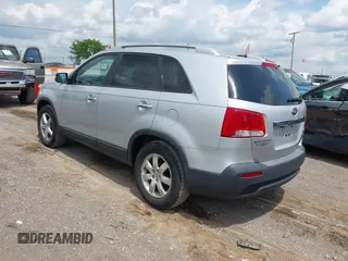 2012 Kia Sorento LX with VIN 5XYKT4A6XCG217290, listed as a IAAI auction lot 42159310 with 277,848 mi miles. Bid and sale history available at carsss.com. Image 3.