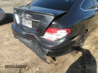 2014 Mercedes-Benz C 250 с VIN WDDGJ4HB0EG255759, выставлен на аукционе IAAI как лот 41967935 с пробегом 146 275 миль миль и . История ставок и продаж доступна на DreamBid. Изображение 17.