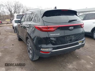 2021 Kia Sportage EX with VIN KNDPN3AC8M7912771, listed as a IAAI auction lot 41737909 with 31,614 mi miles and . Bid and sale history available at DreamBid. Image 3.