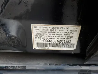 2001 Honda Accord LX z VIN 1HGCG66561A021253, wystawiony jako Copart lot #51798985 z przebiegiem Nie podano mil oraz Szkoda całkowita • Salvage title. Historia ofert i sprzedaży dostępna na DreamBid. Obrazek 12.