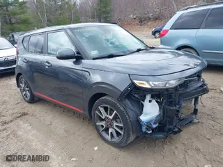 2021 Kia Soul GT-Line with VIN KNDJ63AU1M7749621, listed as a IAAI auction lot 41982789 with 94,194 mi miles. Bid and sale history available at carsss.com. Image 1.