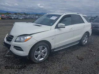 2012 Mercedes-Benz M 350 with VIN 4JGDA5HB6CA065088, listed as a IAAI auction lot 42012318 with 117,727 mi miles and . Bid and sale history available at DreamBid. Image 2.