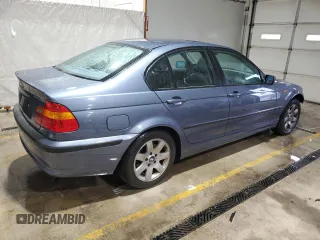 2005 BMW 3 Series 325xi with VIN WBAEU33445PR18694, listed as a Copart auction lot 87293204 with 151,393 mi miles and Salvage Title. Bid and sale history available at carsss.com. Image 3.