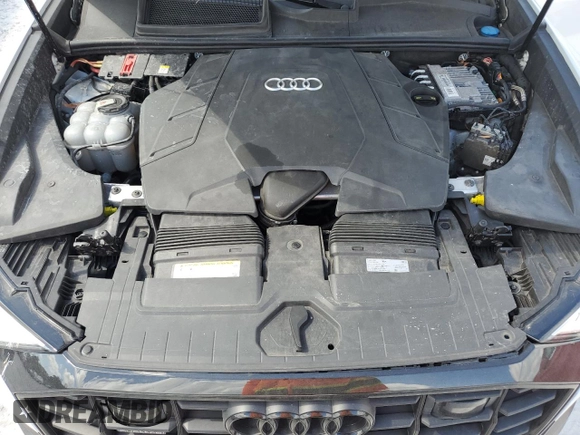 2019 Audi Q8 Prestige z VIN WA1FVAF10KD039615, wystawiony jako Copart lot #55595305 z przebiegiem 67 324 mil mil oraz Szkoda całkowita • Salvage title. Historia ofert i sprzedaży dostępna na DreamBid. Obrazek 11.