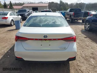2022 Toyota Avalon Hybrid Limited with VIN 4T1DA1AB1NU013114, listed as a IAAI auction lot 42022922 with 30,686 mi miles. Bid and sale history available at carsss.com. Image 16.
