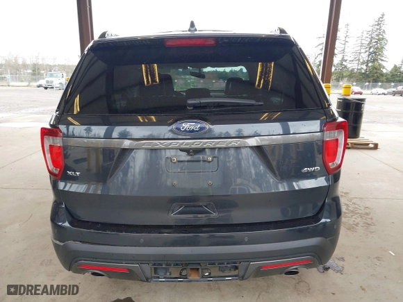 2017 Ford Explorer XLT with VIN 1FM5K8D85HGD91711, listed as a IAAI auction lot 41848391 with 106,577 mi miles. Bid and sale history available at carsss.com. Image 16.