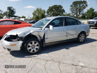 2005 Volkswagen Passat GLS with VIN WVWAD63B15P025609, listed as a Copart auction lot 69685554 with 160,474 mi miles and Salvage title. Bid and sale history available at DreamBid. Image 1.