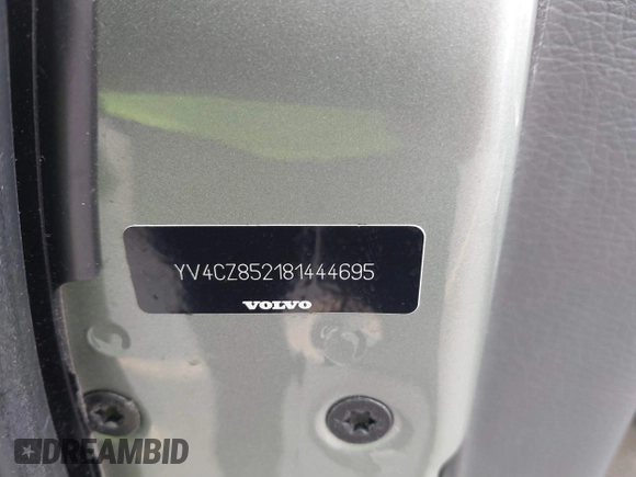 2008 Volvo XC90 V8 with VIN YV4CZ852181444695, listed as a IAAI auction lot 41574732 with 219,065 mi miles. Bid and sale history available at carsss.com. Image 9.