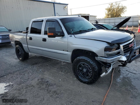 2004 GMC Sierra 1500 Crew Cab SLT with VIN 2GTEK13T541387070, listed as a Copart auction lot 78411014 with NaN miles and Salvage Title. Bid and sale history available at carsss.com. Image 4.