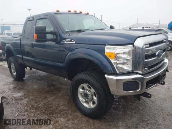 2016 Ford Super Duty F-250 SRW XLT with VIN 1FT7X2B61GEB47125, listed as a IAAI auction lot 41473078 with 185,112 mi miles. Bid and sale history available at carsss.com. Image 1.