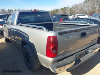 2003 Chevrolet Silverado 1500 LS with VIN 2GCEC19V631320403, listed as a IAAI auction lot 41441413 with 245,993 mi miles. Bid and sale history available at carsss.com. Image 3.