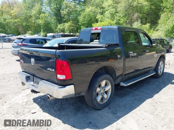 2015 Ram 1500 Big Horn z VIN 1C6RR7LT2FS731349, wystawiony jako IAAI lot #42189905 z przebiegiem 152 613 mil mil oraz . Historia ofert i sprzedaży dostępna na DreamBid. Obrazek 4.