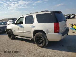 2008 GMC Yukon SLT w/4SB with VIN 1GKFC130X8R222446, listed as a Copart auction lot 75185114 with 230,946 mi miles and Clean Title. Bid and sale history available at carsss.com. Image 2.