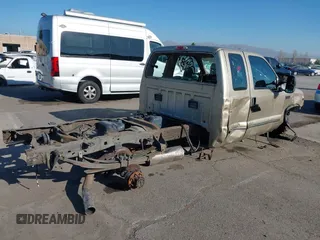 2000 Ford F-250 XL with VIN 1FTNX20S1YEB50213, listed as a IAAI auction lot 41343078 with 90,375 mi miles and . Bid and sale history available at DreamBid. Image 4.