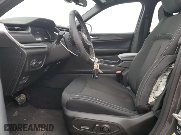 2024 Jeep Grand Cherokee Laredo z VIN 1C4RJKAG8R8548001, wystawiony jako Copart lot #80411974 z przebiegiem 2 654 mil mil oraz Szkoda całkowita • Salvage title. Historia ofert i sprzedaży dostępna na DreamBid. Obrazek 7.