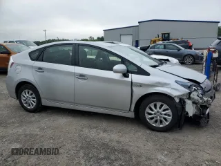 2013 Toyota Prius with VIN JTDKN3DPXD3043493, listed as a Copart auction lot 62713125 with 99,344 mi miles and Salvage title. Bid and sale history available at DreamBid. Image 4.