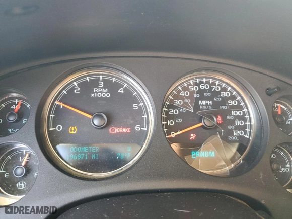 2014 Chevrolet Suburban LT with VIN 1GNSKJE76ER208747, listed as a Copart auction lot 74501524 with 196,971 mi miles and Salvage Title. Bid and sale history available at carsss.com. Image 9.