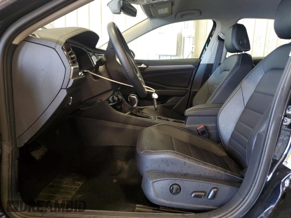 2024 Volkswagen Jetta SE with VIN 3VWEM7BU7RM047598, listed as a Copart auction lot 62073545 with 18,603 mi miles and Salvage title. Bid and sale history available at DreamBid. Image 7.