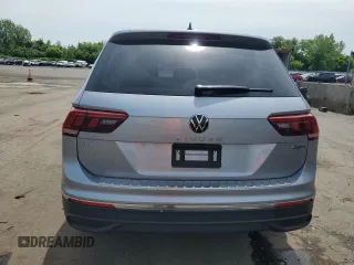 2024 Volkswagen Tiguan SE with VIN 3VVMB7AXXRM074795, listed as a Copart auction lot 58084575 with 17,852 mi miles and Salvage title. Bid and sale history available at DreamBid. Image 6.