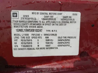 1999 Chevrolet Astro with VIN 1GNEL19W5XB102247, listed as a IAAI auction lot 41598483 with 184,041 mi miles. Bid and sale history available at carsss.com. Image 9.
