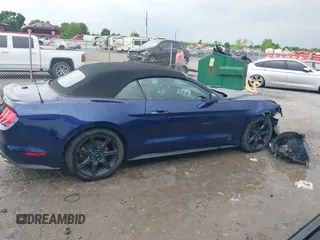2020 Ford Mustang EcoBoost z VIN 1FATP8UH8L5106720, wystawiony jako IAAI lot #42128952 z przebiegiem 102 234 mil mil oraz . Historia ofert i sprzedaży dostępna na DreamBid. Obrazek 14.