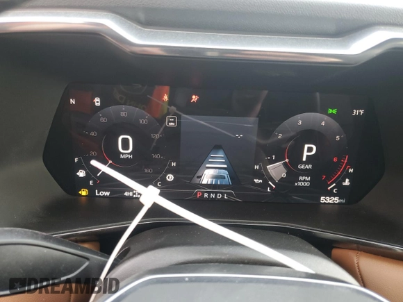 2024 GMC Canyon 4WD AT4 z VIN 1GTP6DEK7R1219298, wystawiony jako Copart lot #46954975 z przebiegiem 5325 mil mil oraz Szkody całkowita. Historia ofert i sprzedaży dostępna na DreamBid. Obrazek 9.
