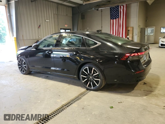 2025 Honda Accord Touring with VIN 1HGCY2F87SA040489, listed as a Copart auction lot 60786325 with 32 mi miles and Salvage title. Bid and sale history available at DreamBid. Image 2.