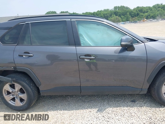 2022 Toyota RAV4 XLE with VIN 2T3W1RFV1NW188402, listed as a IAAI auction lot 42487520 with 75,900 mi miles and . Bid and sale history available at DreamBid. Image 12.