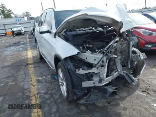 2016 BMW X5 xDrive35i with VIN 5UXKR0C57G0P26663, listed as a IAAI auction lot 41769670 with 1 mi miles. Bid and sale history available at carsss.com. Image 1.