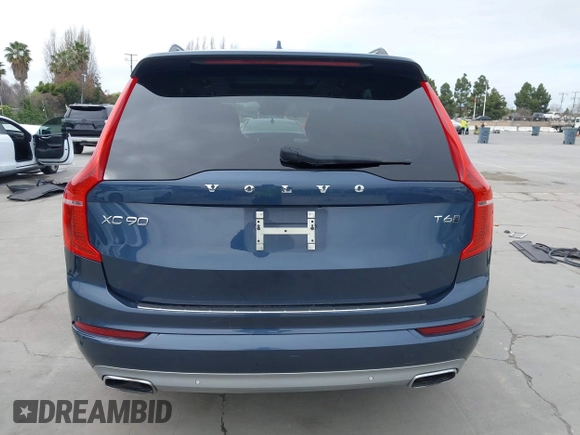 2018 Volvo XC90 Momentum with VIN YV4A22PK6J1215876, listed as a IAAI auction lot 41720316 with 87,015 mi miles. Bid and sale history available at carsss.com. Image 16.