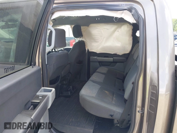2022 Ford F-150 XL z VIN 1FTEW1EB9NFB50424, wystawiony jako IAAI lot #42553241 z przebiegiem 32 982 mil mil oraz . Historia ofert i sprzedaży dostępna na DreamBid. Obrazek 8.