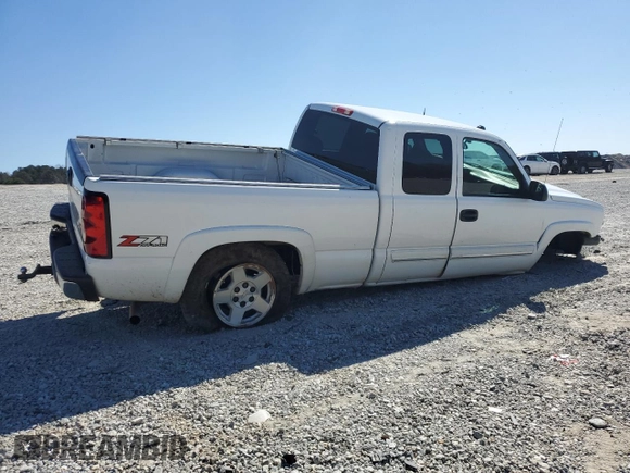 2004 Chevrolet Silverado 1500 with VIN 1GCEK19T34E175211, listed as a Copart auction lot 46786015 with 202,367 mi miles and Salvage Title. Bid and sale history available at DreamBid. Image 3.
