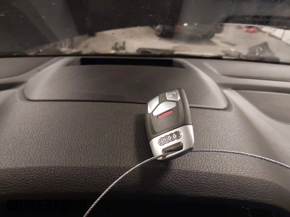 2017 Audi Q7 Prestige with VIN WA1VABF71HD043036, listed as a IAAI auction lot 42255140 with 90,009 mi miles and . Bid and sale history available at DreamBid. Image 11.